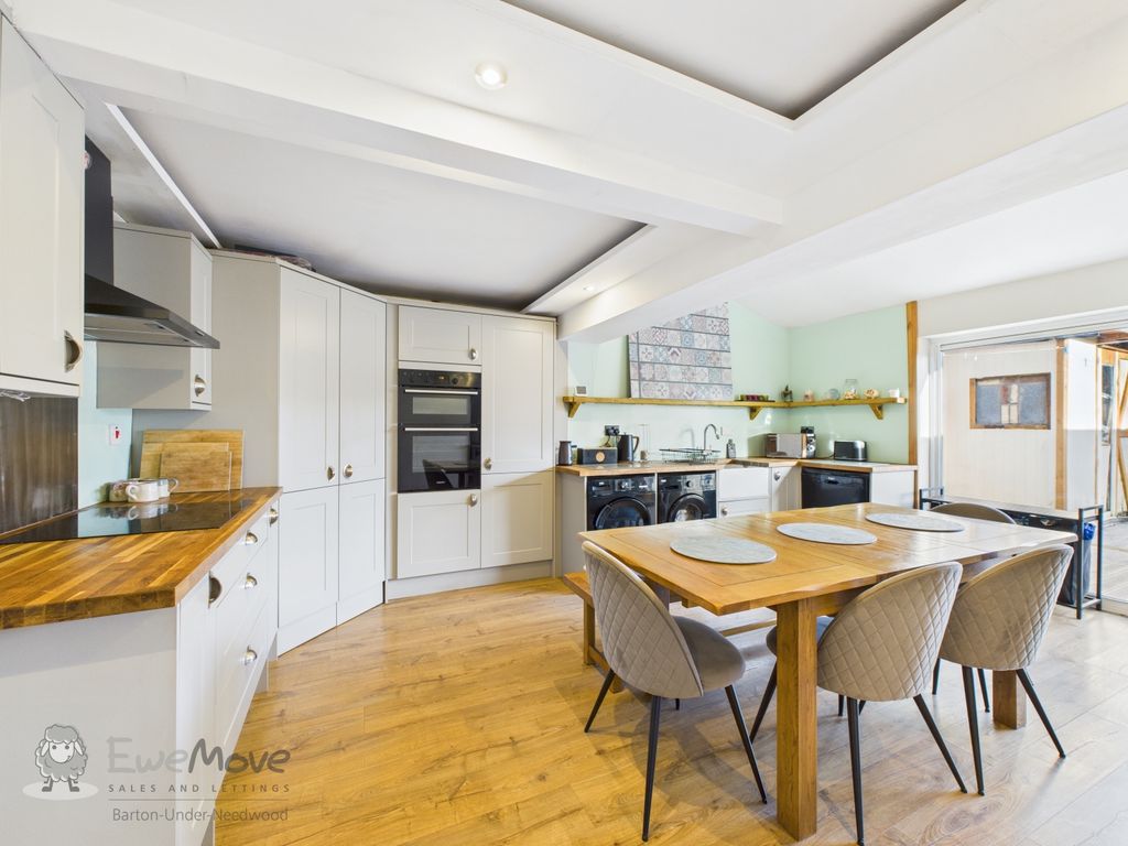 Property photo 1 of 20 Kitchen B