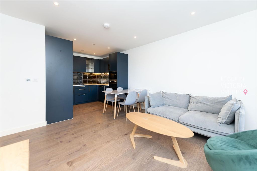 Property photo 1 of 18 1-1733.Jpg