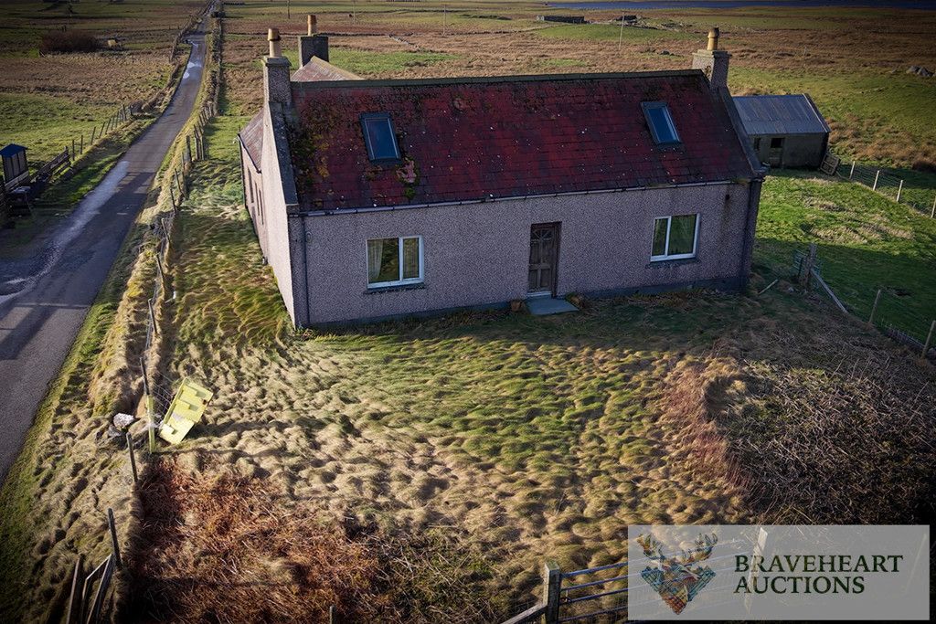 Property photo 1 of 12 Photo 10