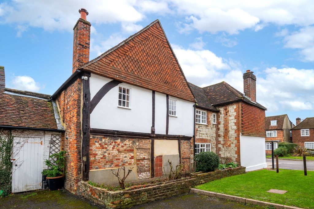 Property photo 1 of 33