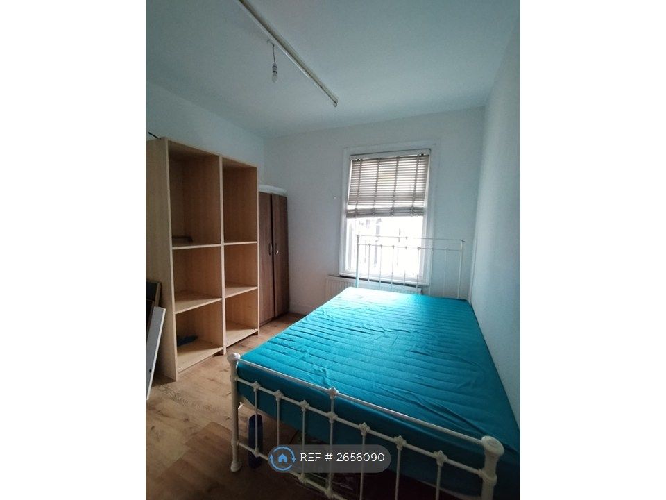 Property photo 1 of 4