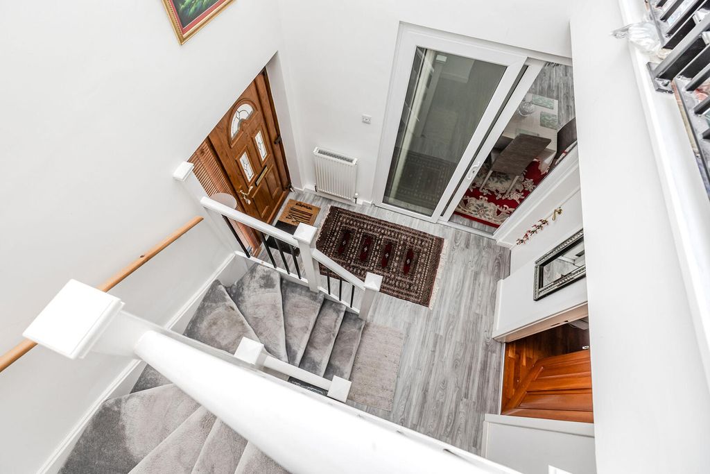 Additional image 19 of 6 bed property for saleRunnymede Road, Darras Hall, Ponteland, Newcastle Upon Tyne NE20