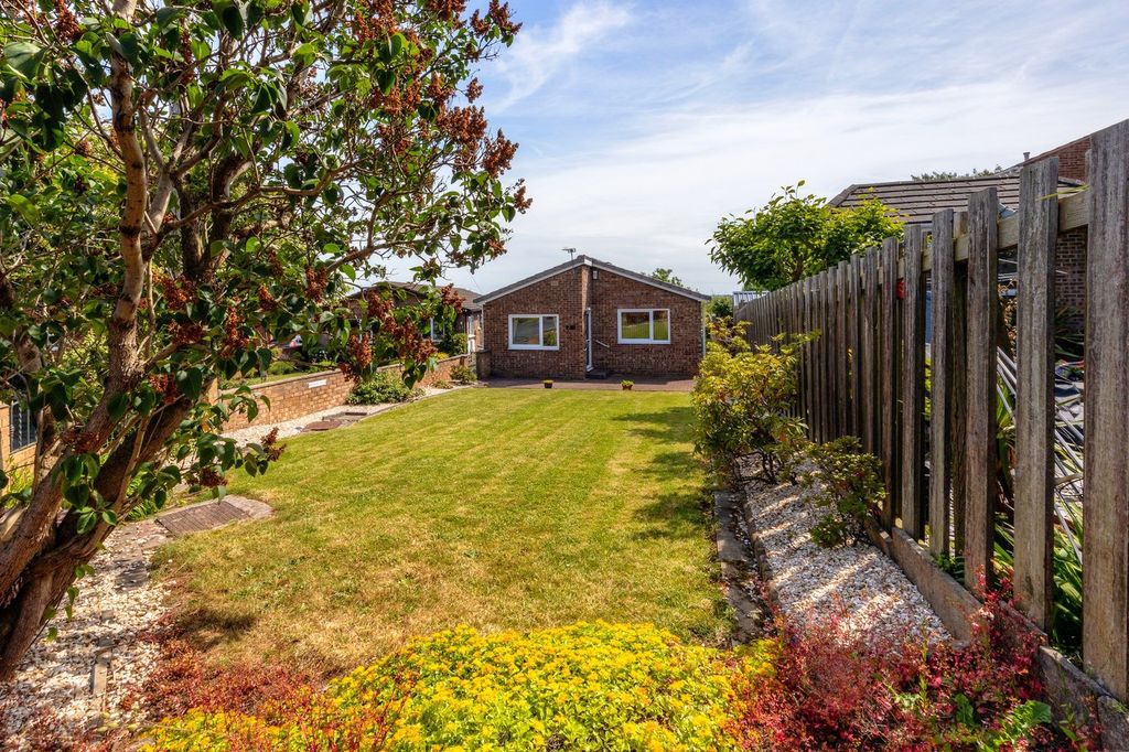 Property photo 1 of 23