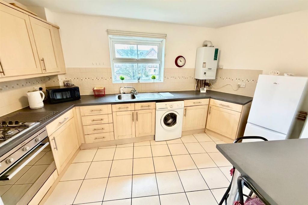 Property photo 3 of 7 Kitchen.Jpg