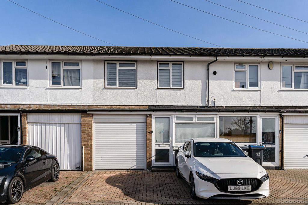 Property photo 2 of 25 Exterior