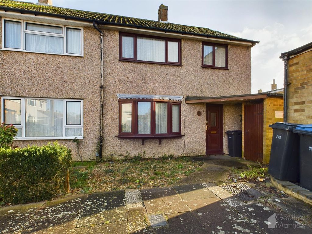 Property photo 2 of 8