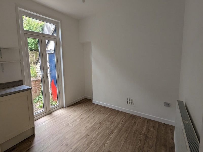 Property photo 3 of 7 Dining Room