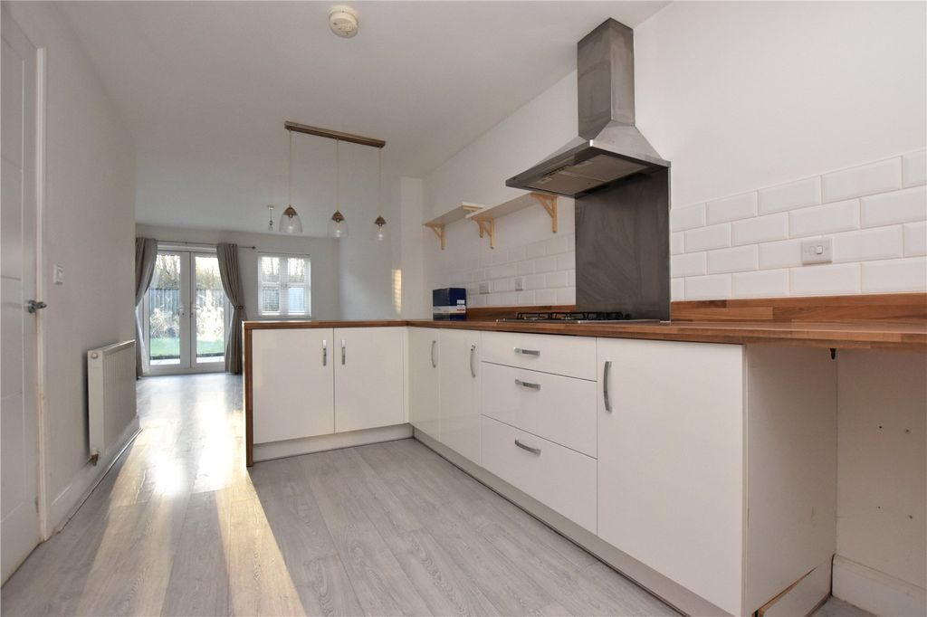 Property photo 2 of 20 Picture No. 31