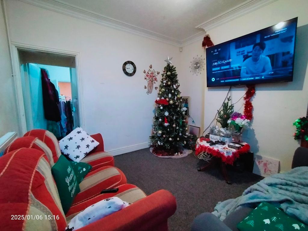 Property photo 2 of 7