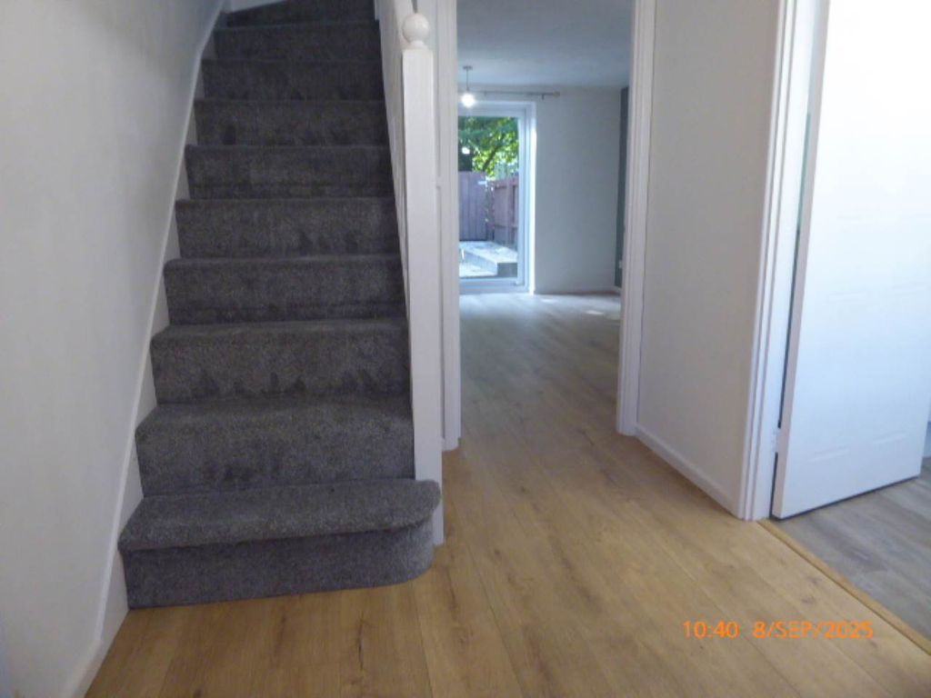 Property photo 2 of 11 P1380679