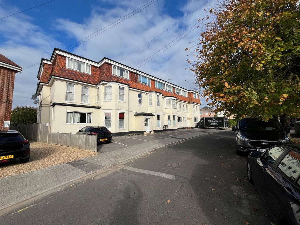 Property photo 1 of 9 4275 Windowcard.Jpg