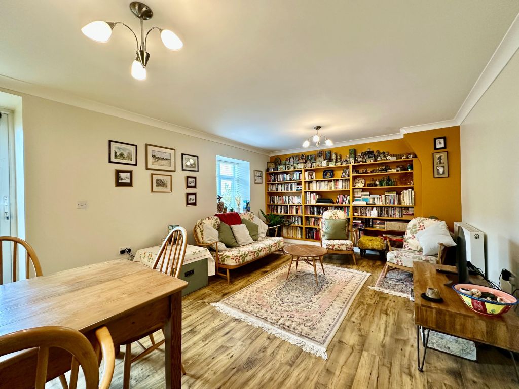 Property photo 3 of 16