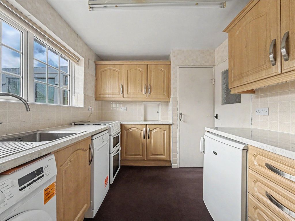 Property photo 3 of 19 Picture No. 08