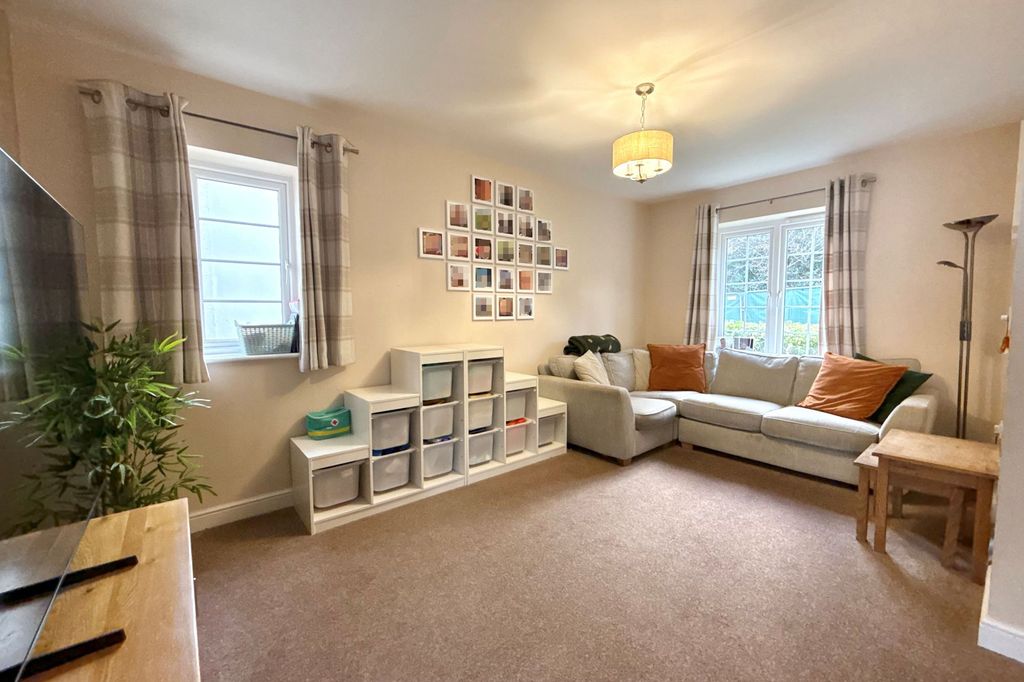Additional image 7 of 3 bed detached house for saleRound Ring Gardens, Penryn TR10