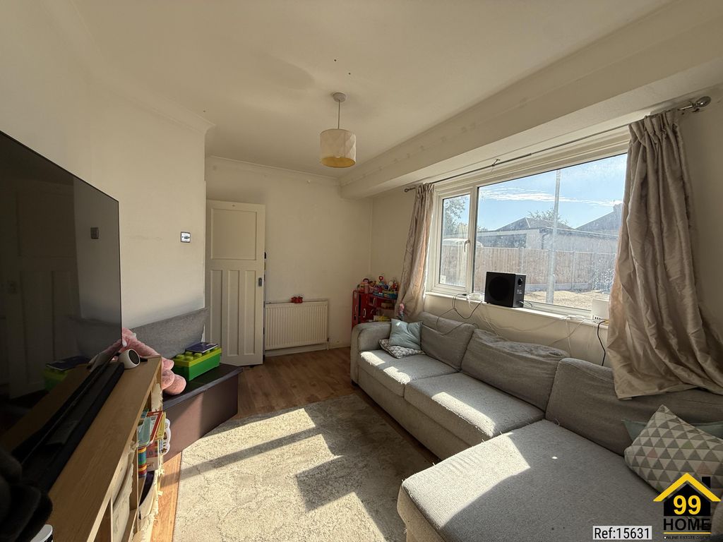 Property photo 3 of 16 Photo 2