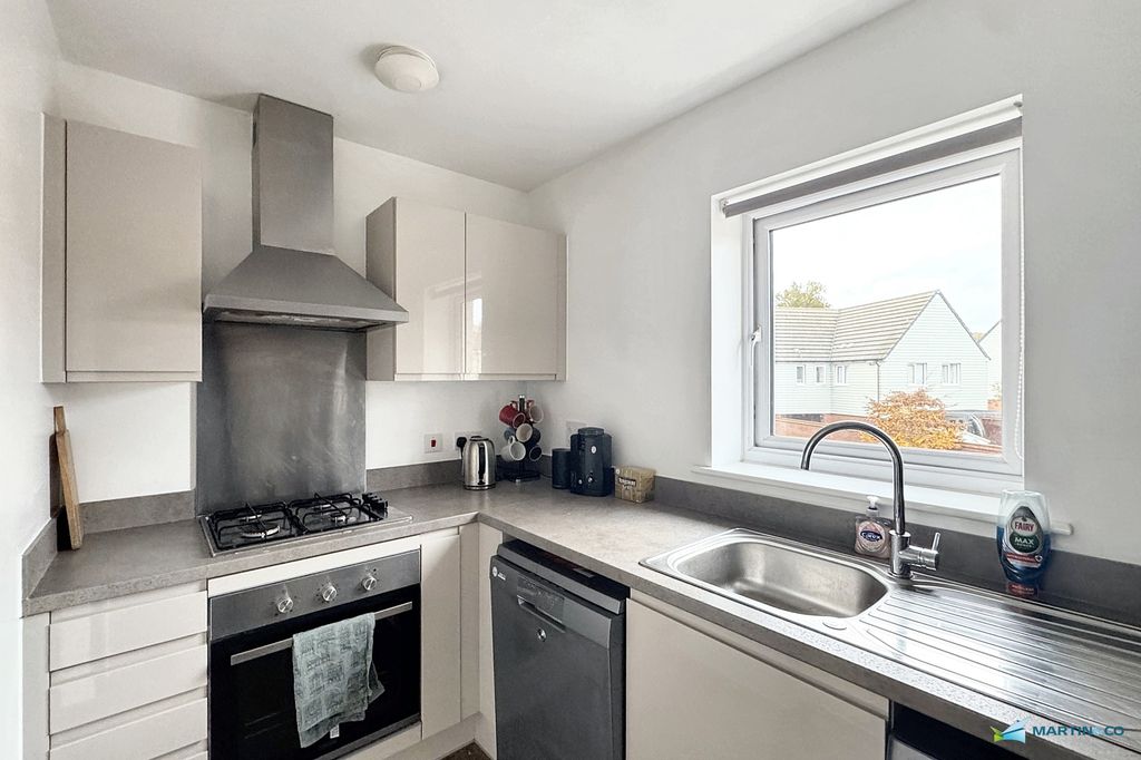 Property photo 2 of 11 Img_2995