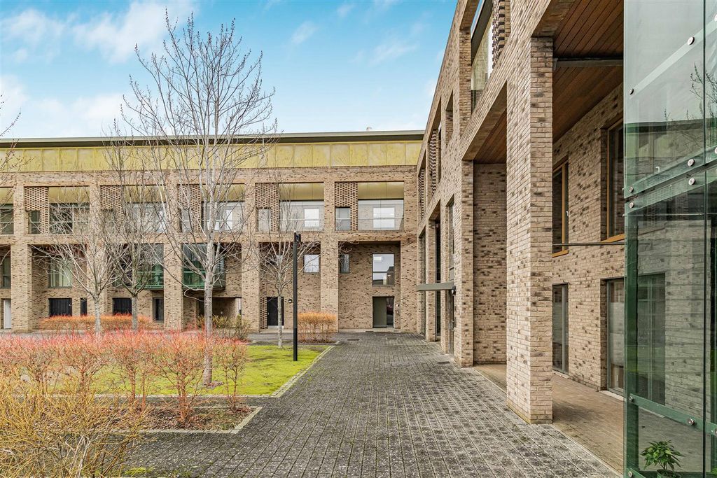 Property photo 1 of 18 12_73773.Jpg