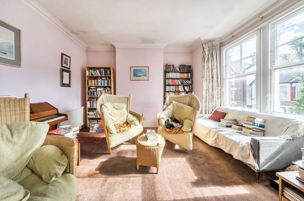 Property photo 2 of 12