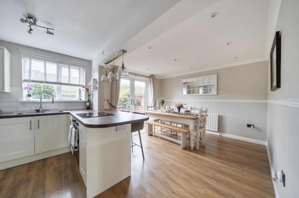 Property photo 3 of 17 1420609-12-69A175...