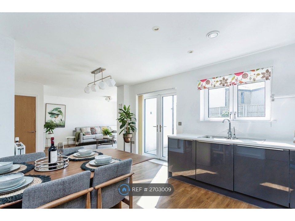 Property photo 1 of 31