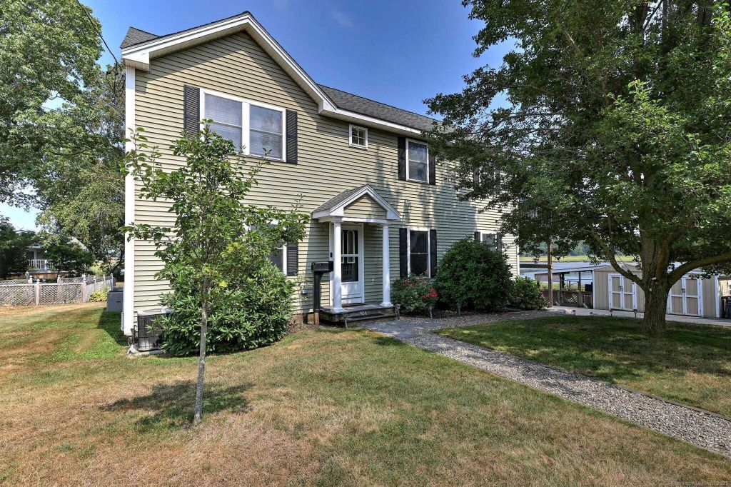 Property photo 1 of 31