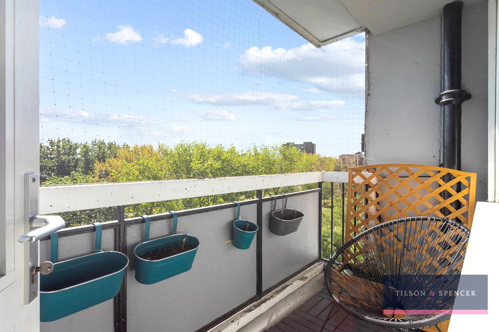 Property photo 3 of 15 Balcony