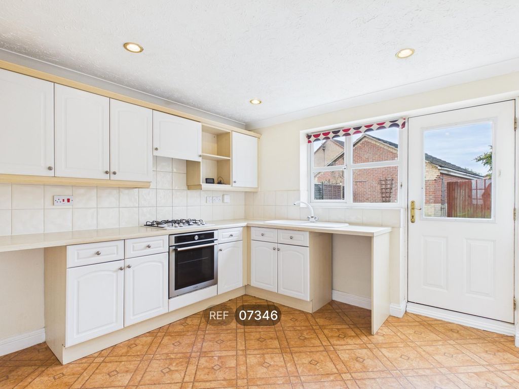 Property photo 2 of 15 Kitchen