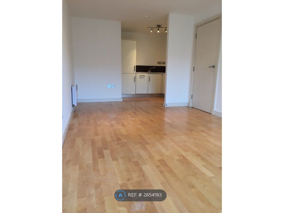 Property photo 2 of 9 Living