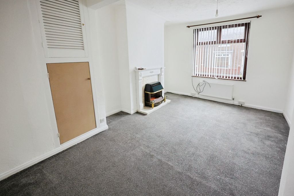 Property photo 2 of 9 Pbox-Img.Jpg