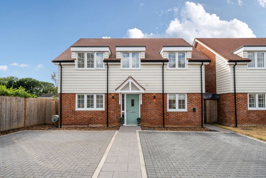 Property photo 1 of 22 External