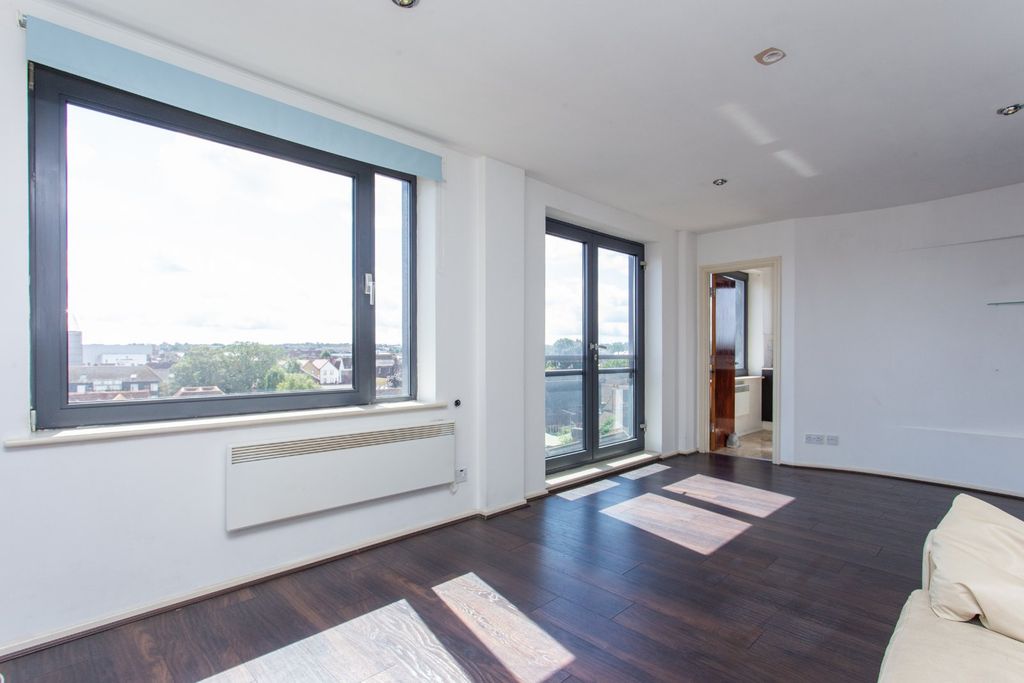 Property photo 2 of 14 Picture 2