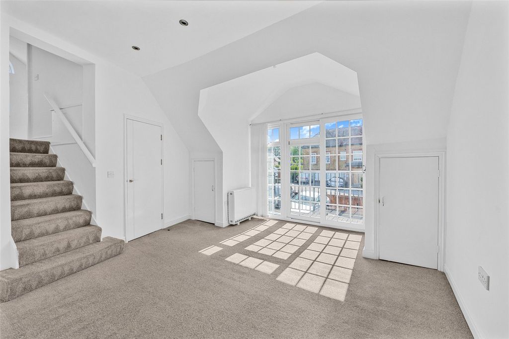 Property photo 3 of 19 Picture No. 34