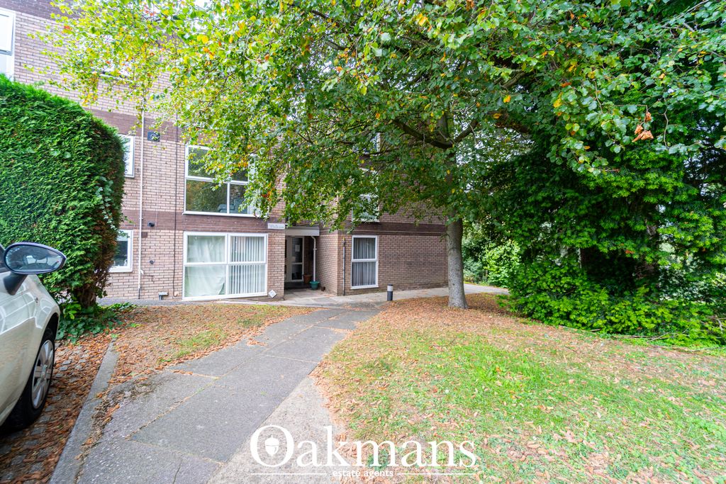 Property photo 2 of 20