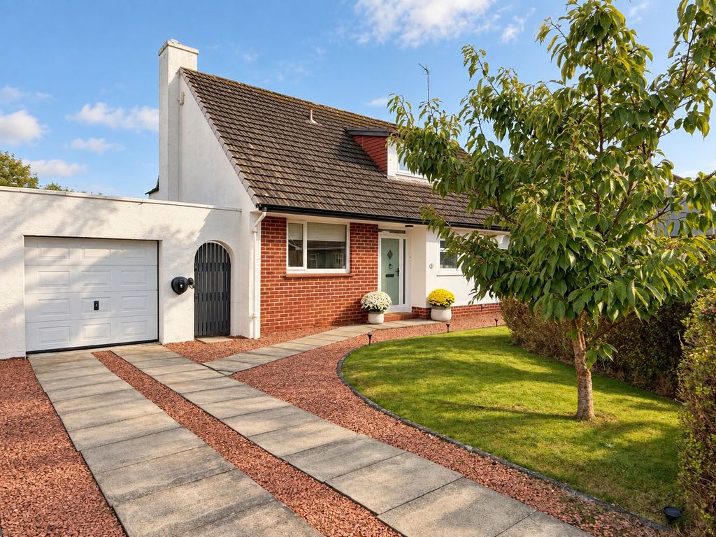Property photo 1 of 33