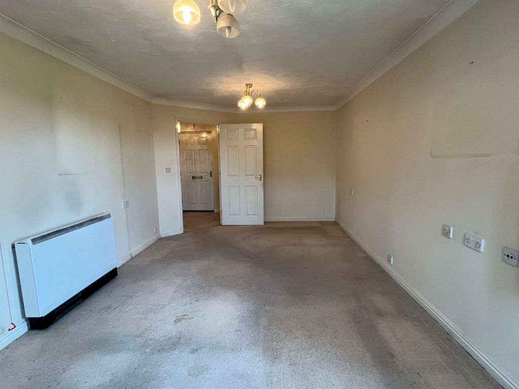 Property photo 3 of 8