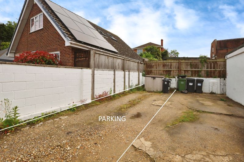 Property photo 2 of 13 Photo 15