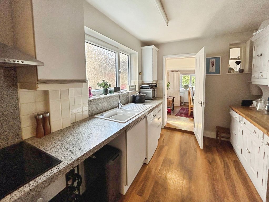 Property photo 3 of 24