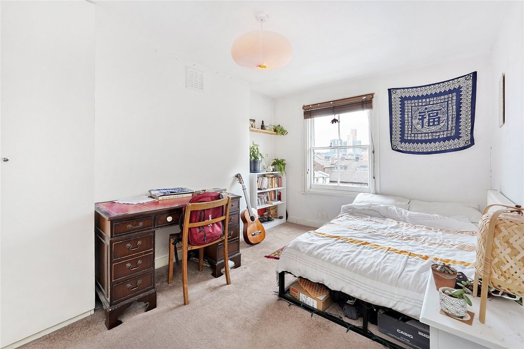 Property photo 3 of 11 Bedroom