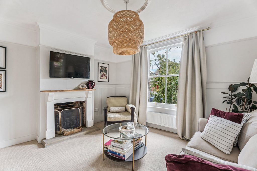 Property photo 2 of 16