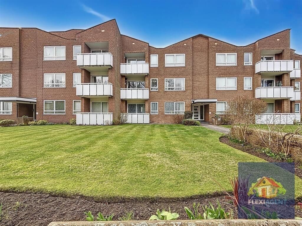 Property photo 1 of 18 4313861