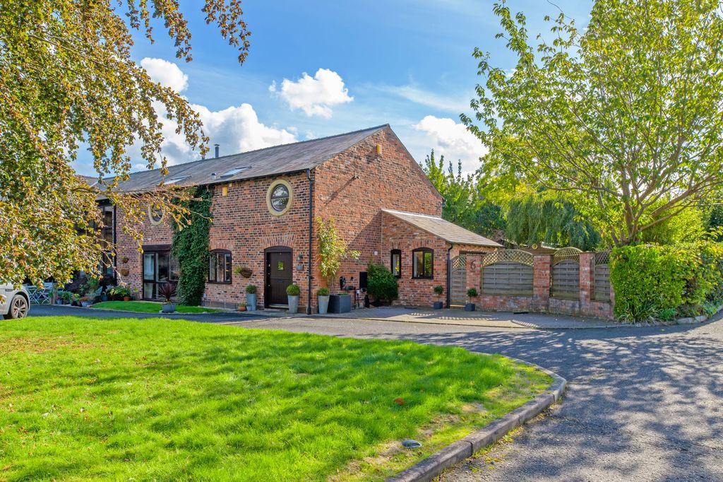 Property photo 1 of 35