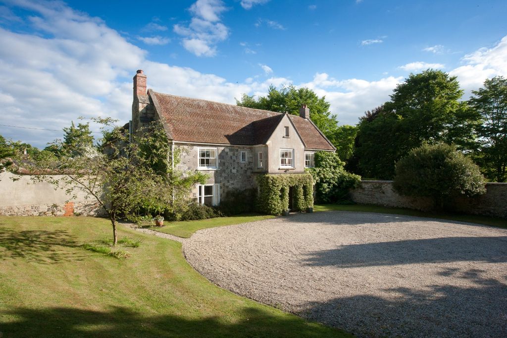Property photo 1 of 21 The Parsonage