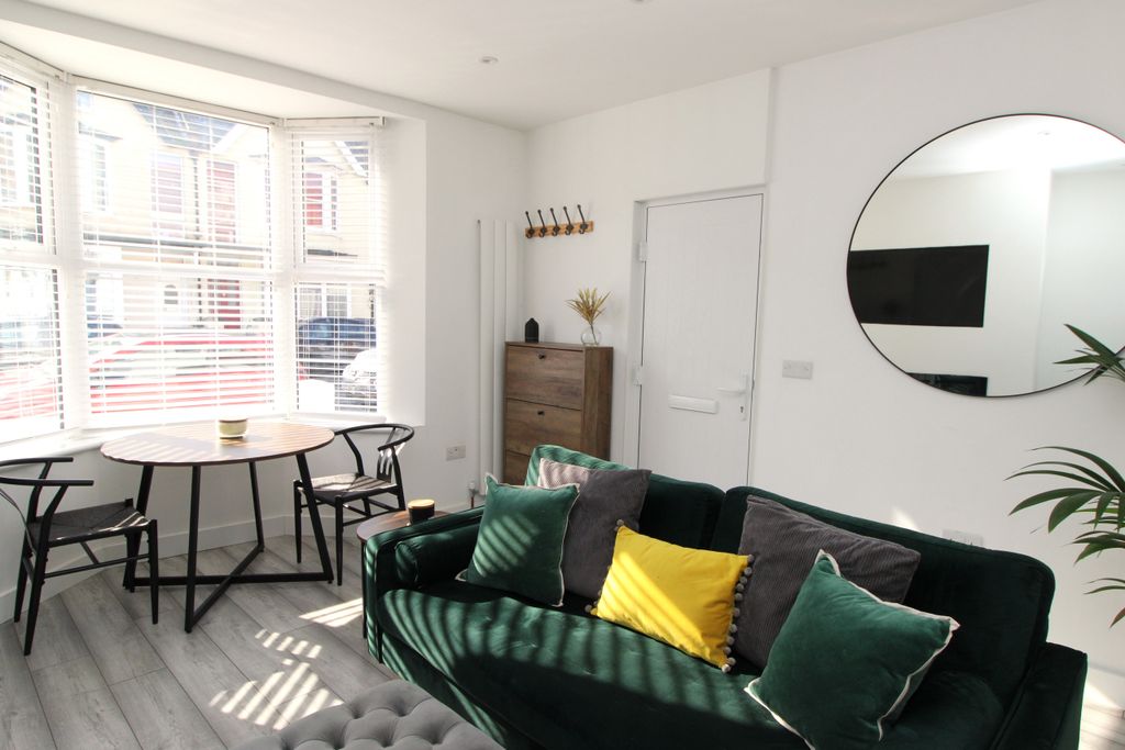 Property photo 3 of 12 Img_2615.Jpg