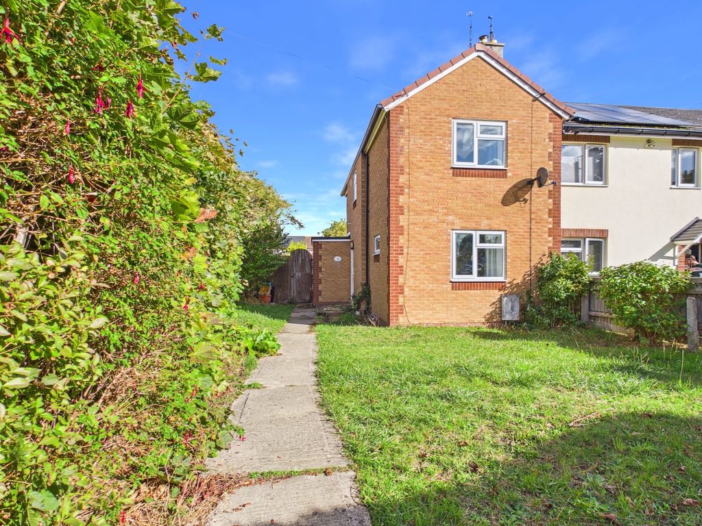 Property photo 1 of 8 Cam01338G0-Pr0205-Still001