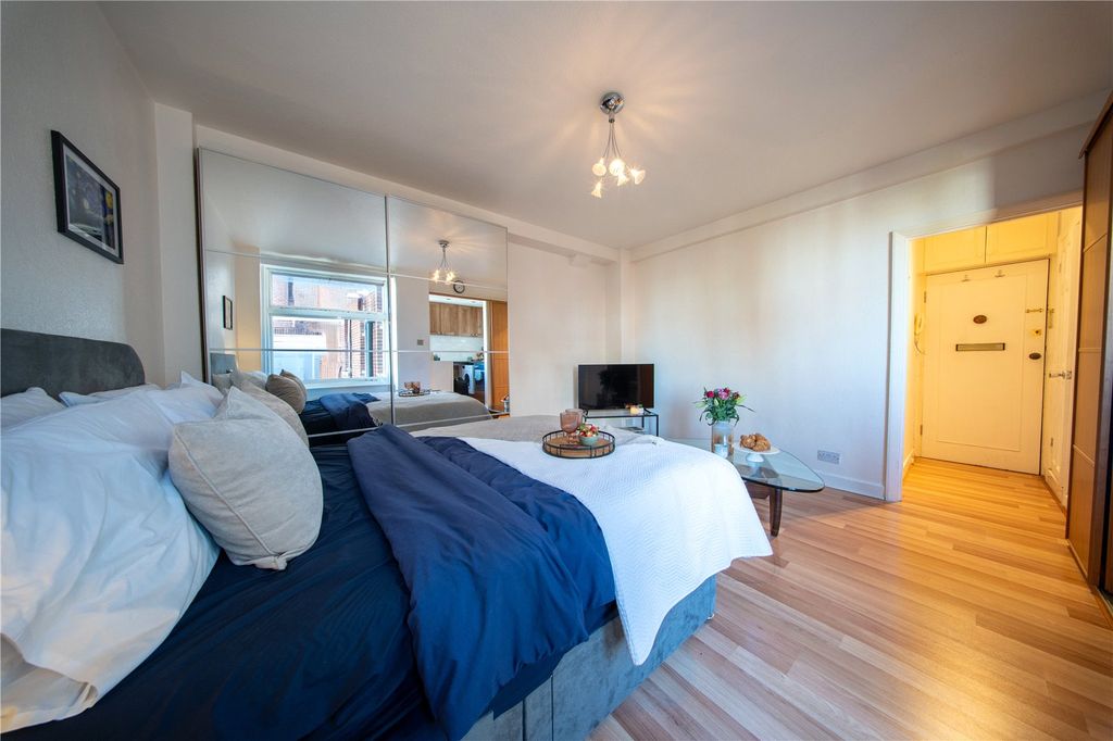 Property photo 1 of 11 Open Plan Living