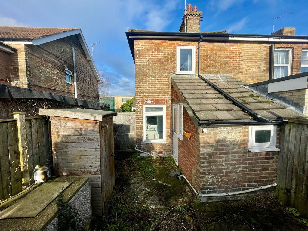 Property photo 3 of 11