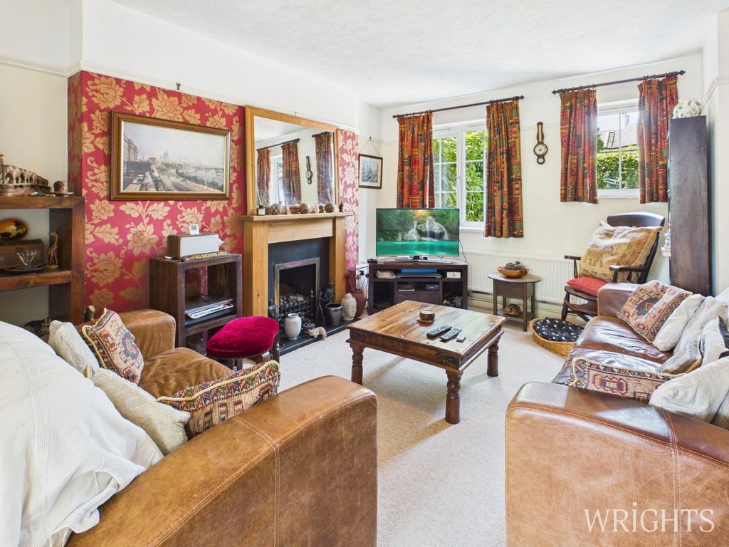 Property photo 3 of 19
