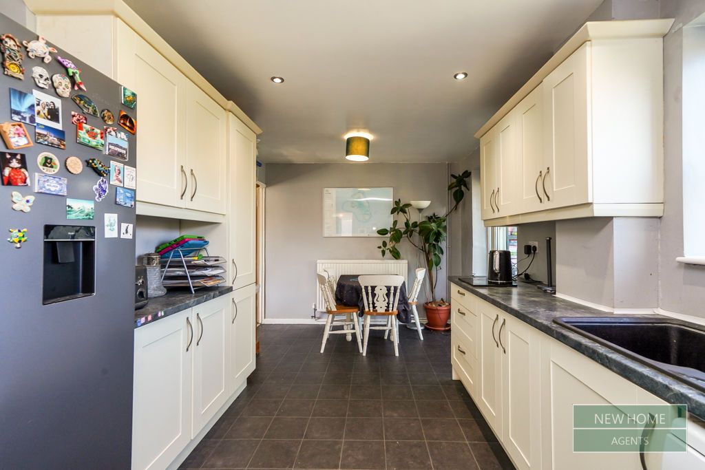 Property photo 3 of 20 Photo 7