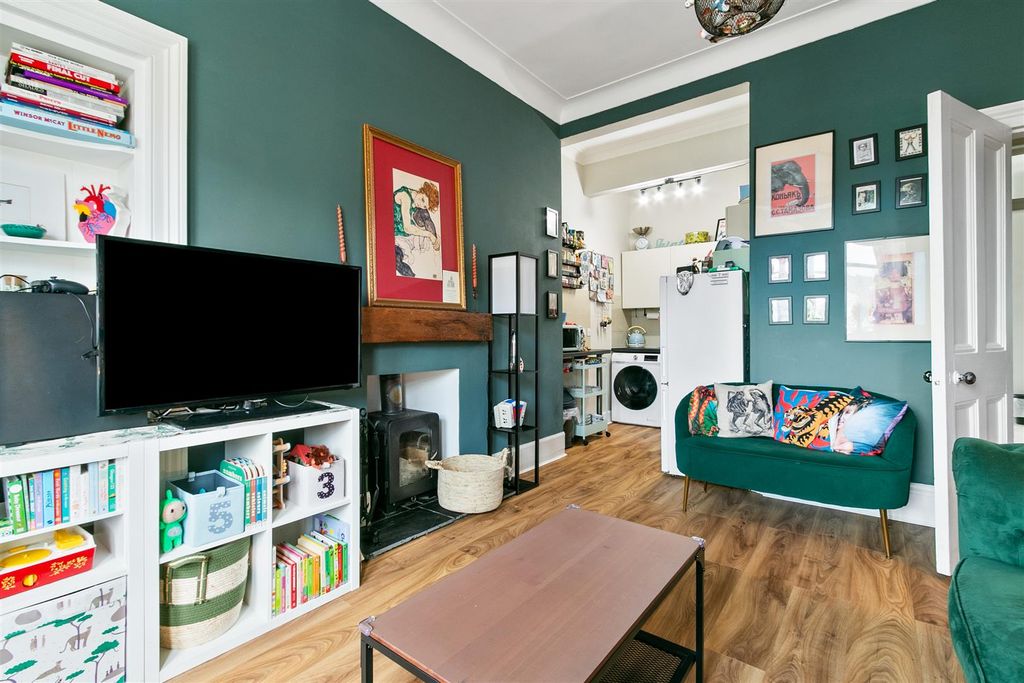 Additional image 5 of 2 bed flat for saleGlasgow Road, Dumbarton G82