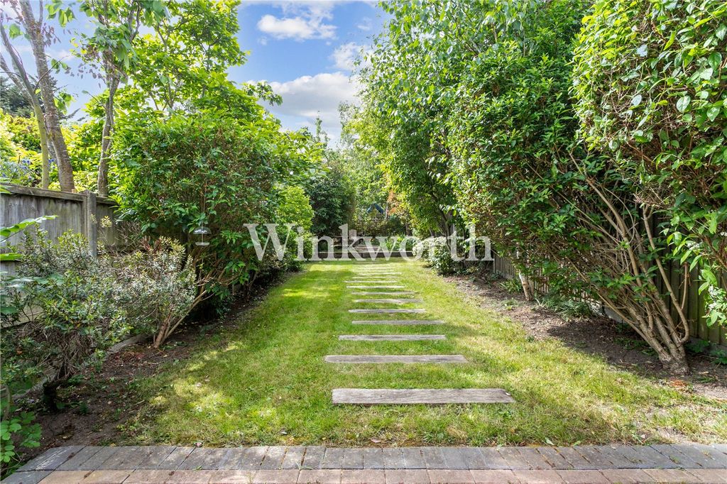 Property photo 2 of 14 Picture No. 05